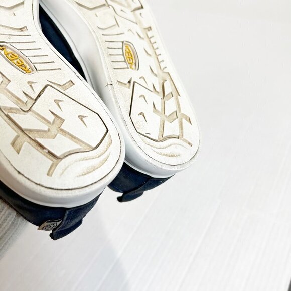🌷SALE Keen Elsa Slip On Sneakers Size 7.5 Navy Blue and White Canvas Fabric - Picture 8 of 10
